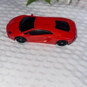 Maisto Lamborghini Aventador LP700-4 1:64.